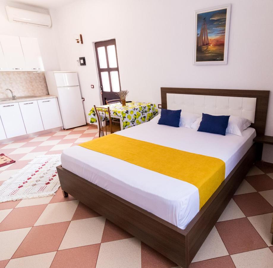 Vila Toskaj Vlorë Exterior foto
