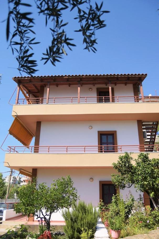 Vila Toskaj Vlorë Exterior foto
